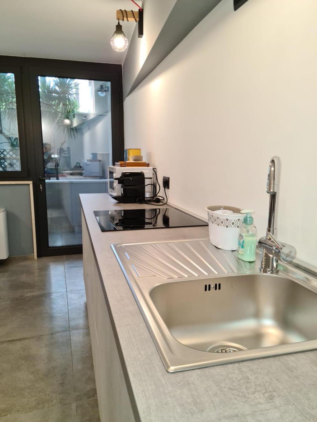 Palazzo Lagioia 2: Prestigioso Miniappartamento Triggiano Exterior foto