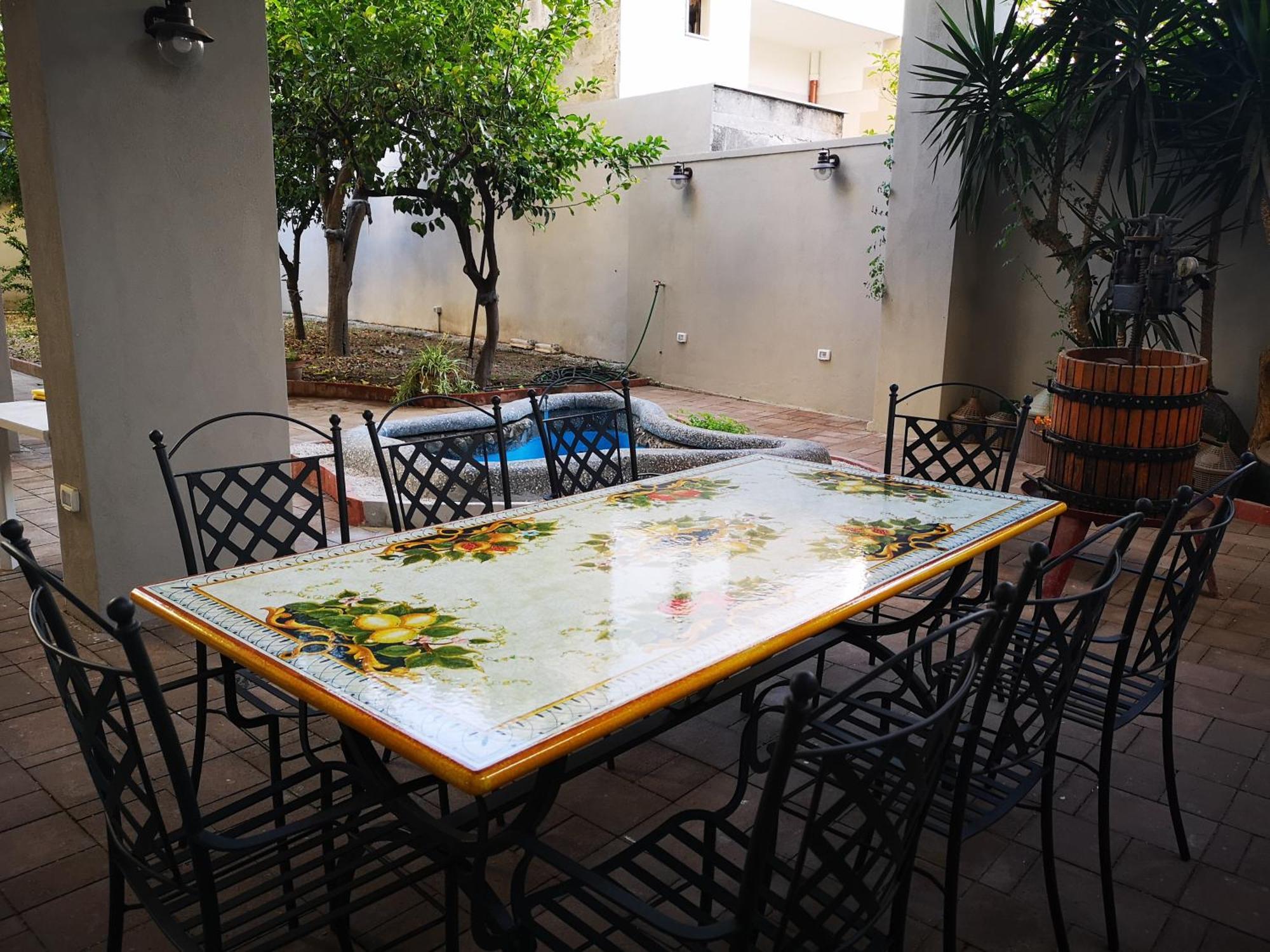 Palazzo Lagioia 2: Prestigioso Miniappartamento Triggiano Exterior foto